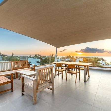 Penthouse 13 - One Bay Residence With Private Rooftop Terrace And Dip In Pool Pereybere Beach Eksteriør bilde