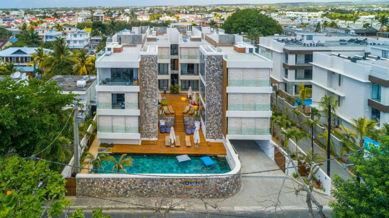 Penthouse 13 - One Bay Residence With Private Rooftop Terrace And Dip In Pool Pereybere Beach Eksteriør bilde