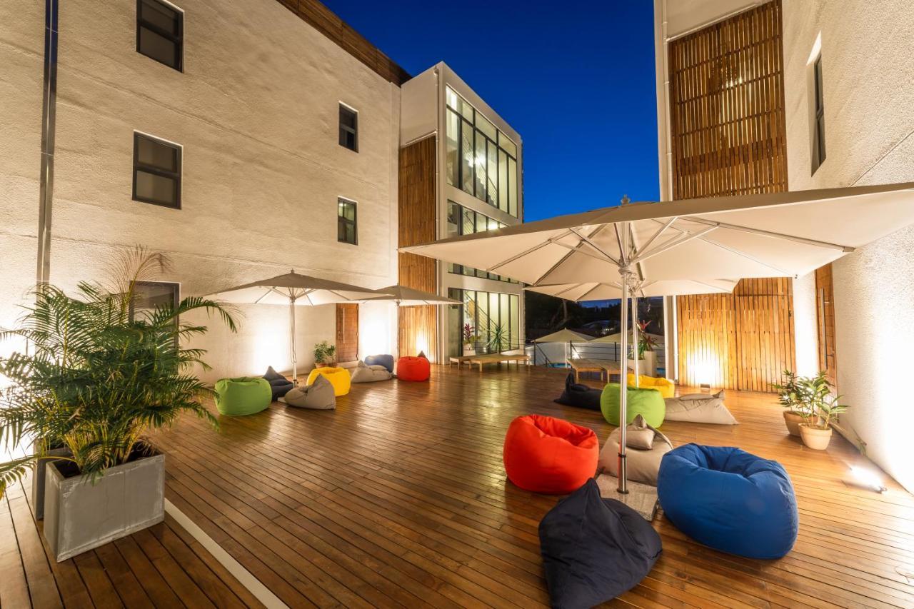 Penthouse 13 - One Bay Residence With Private Rooftop Terrace And Dip In Pool Pereybere Beach Eksteriør bilde